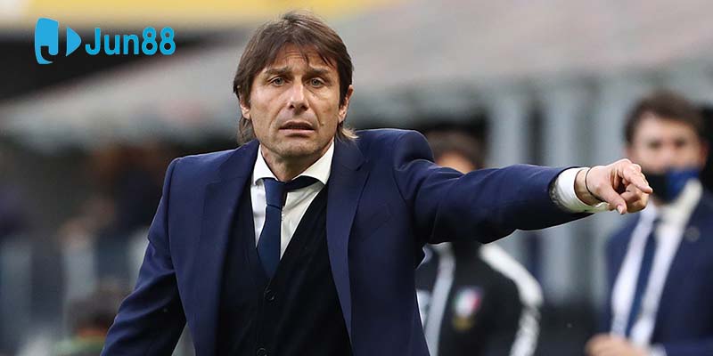 Antonio Conte muốn người hâm mộ kiên nhẫn