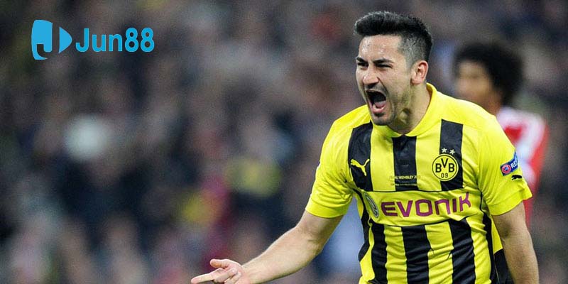 Tiền vệ người Đức Ilkay Gundogan