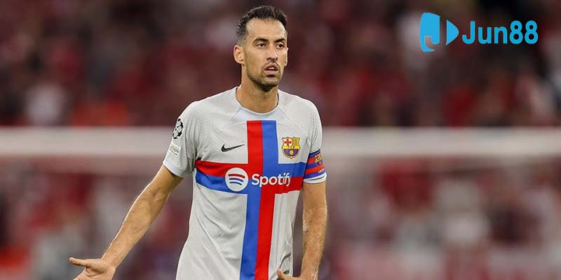 Tiền vệ Sergio Busquets